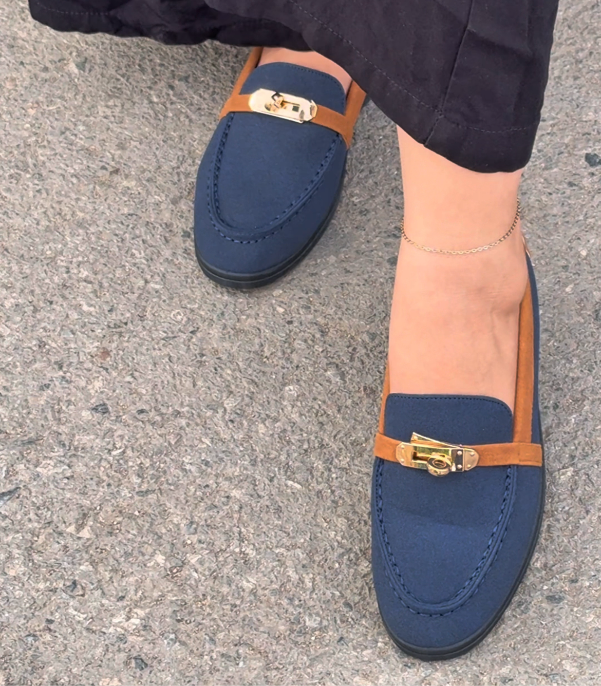 Amorette : Mocassin femme daim noir