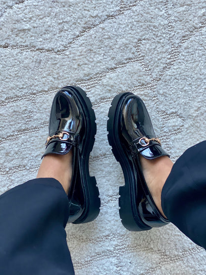 GONEA CUIR VERNIS