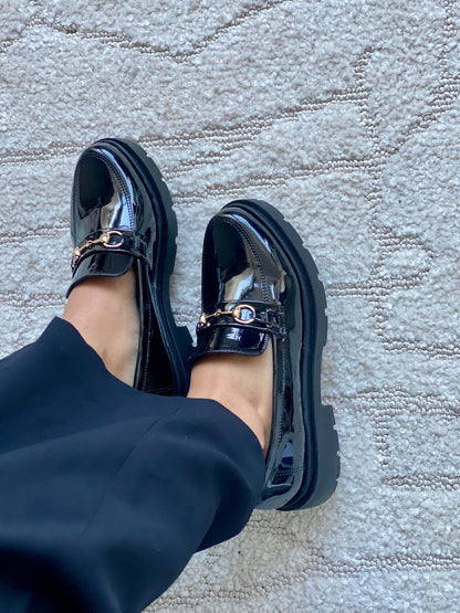 GONEA CUIR VERNIS