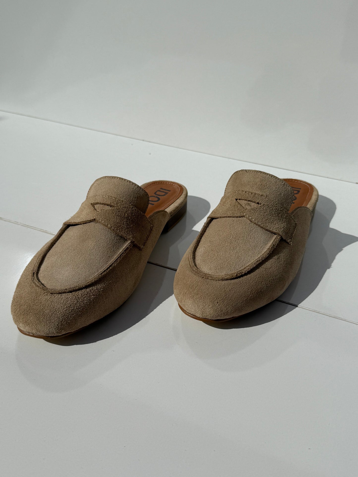 Camilla : Mules femme Daim cuir