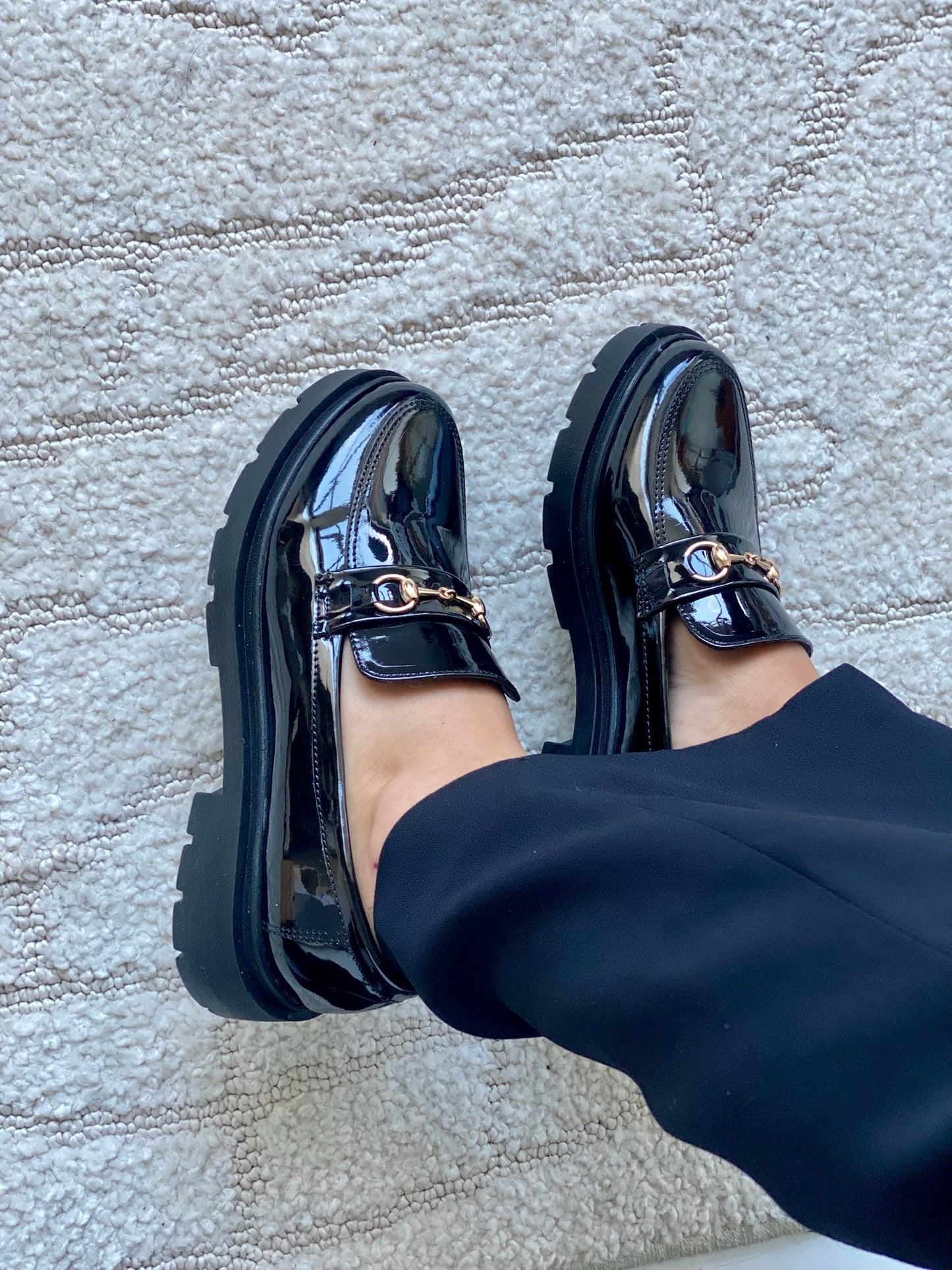GONEA CUIR VERNIS